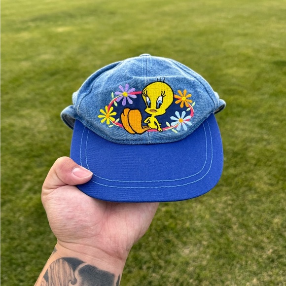 Warner Bros. Accessories - Y2K Looney Tunes Tweety Bird Denim Hat NWOT